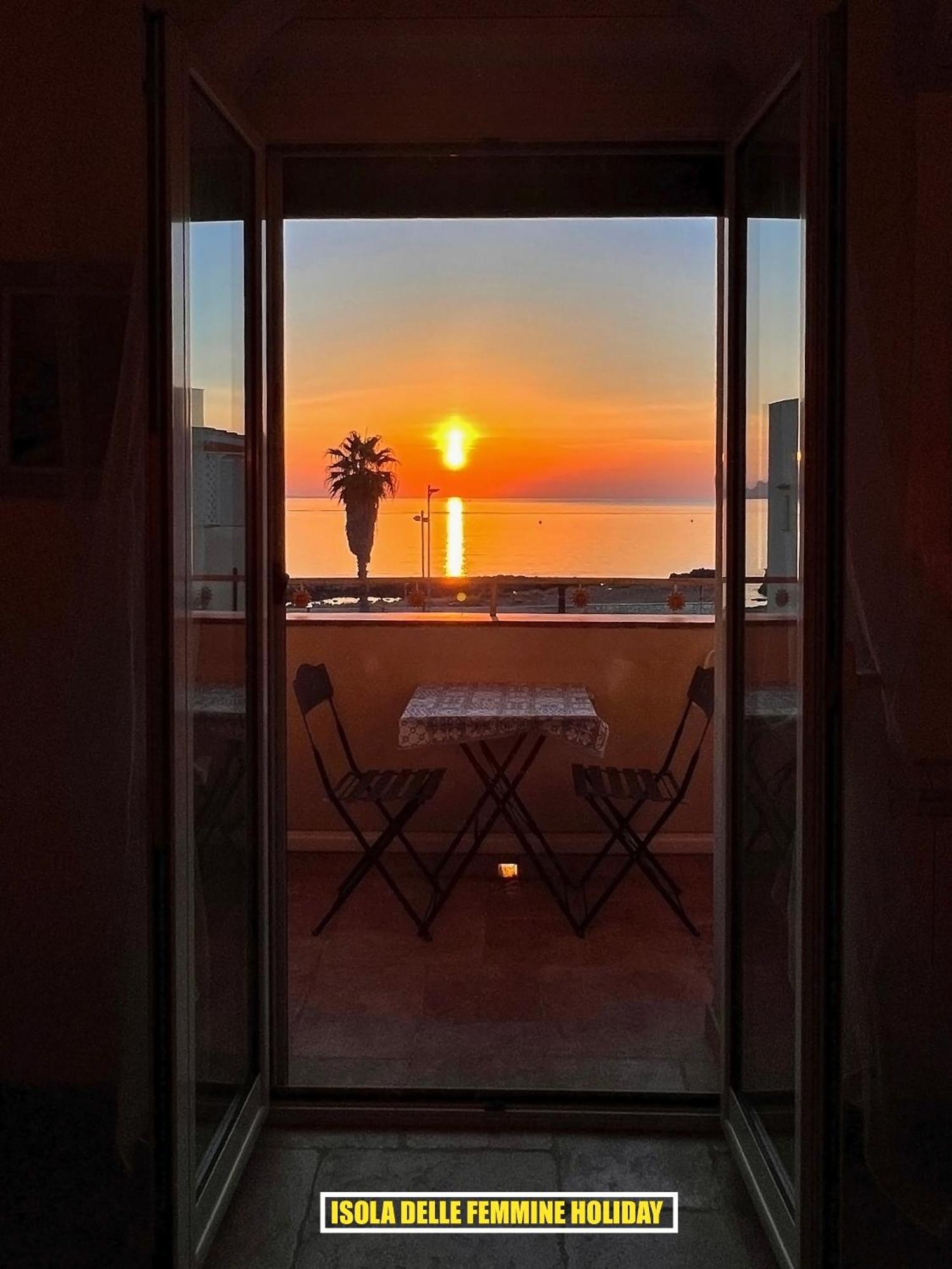 Isola Delle Femmine Holiday